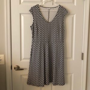 NWOT Dress WITH POCKETS